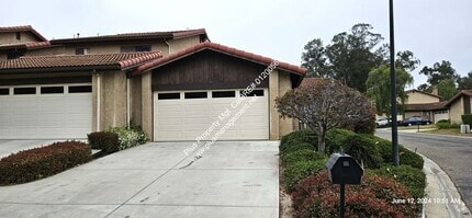 Building Photo - Creekridge Villas Single Story Condo in Ga...