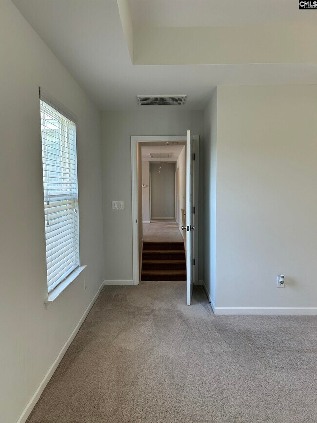 Building Photo - 309 Lanyard Ln