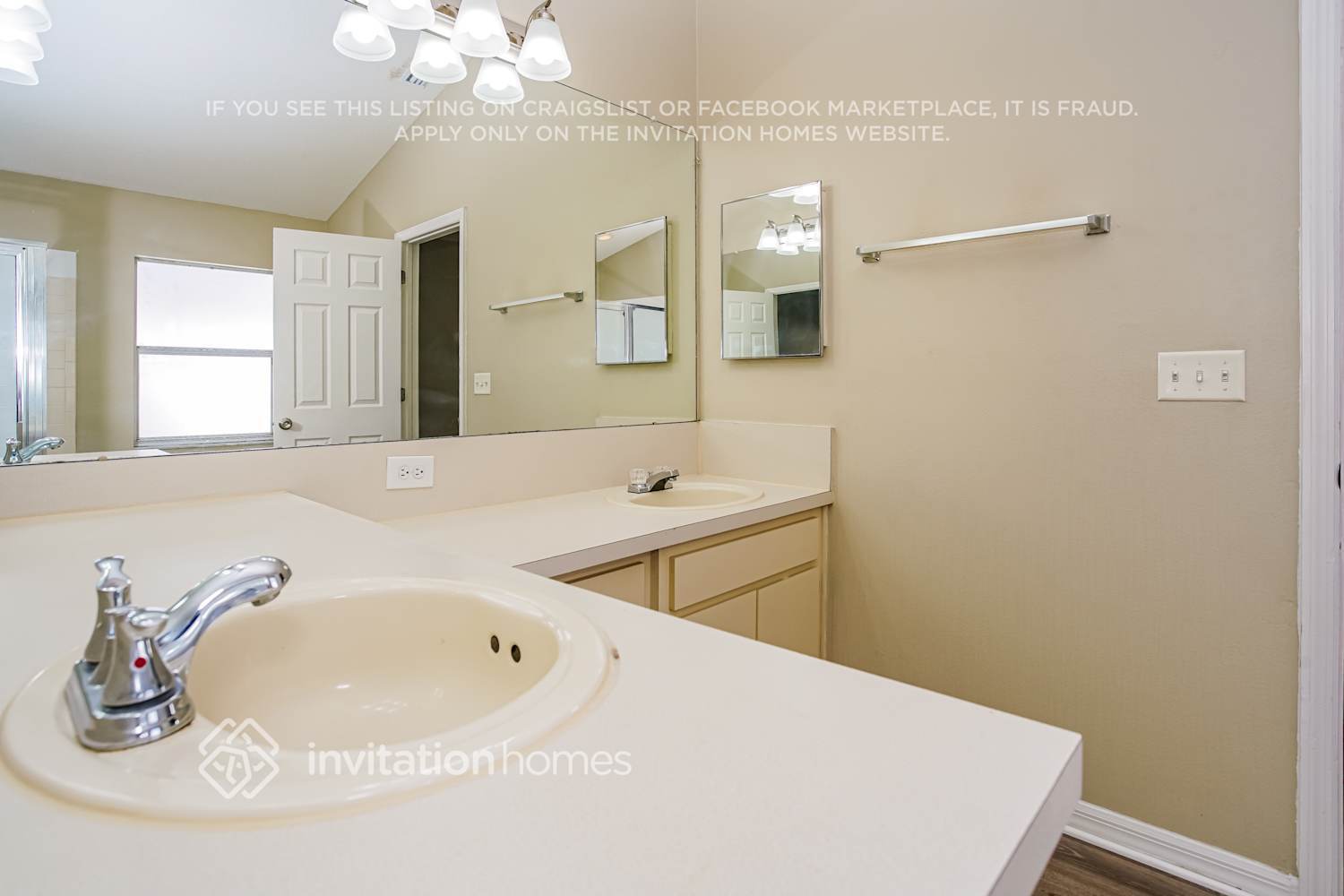 Building Photo - 2025 Bell Ranch St