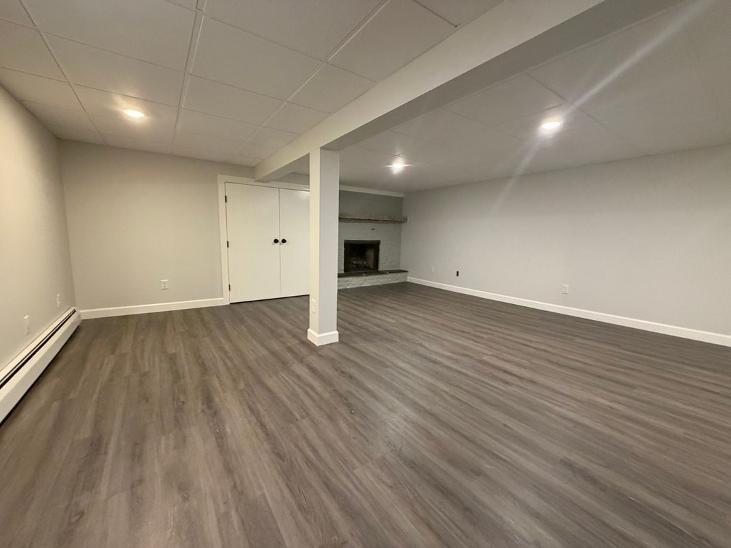 Building Photo - 1012 State Dr