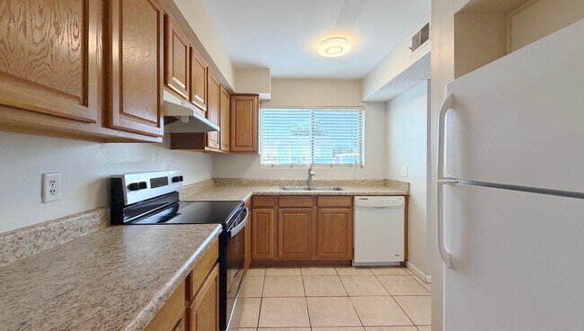Building Photo - 12346 Fox Hound Ct