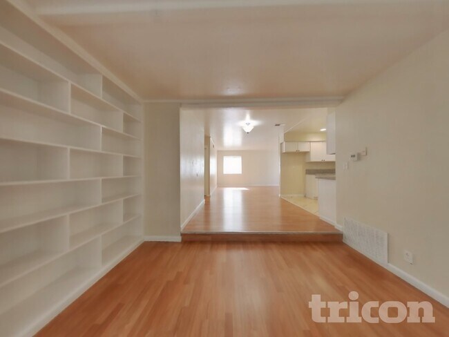 Building Photo - 1724 Hemlock St