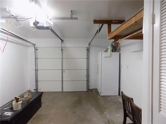 Building Photo - 8402 Leesburg Cir
