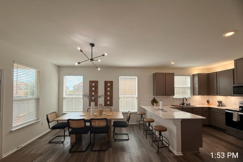 Building Photo - 6213 Albany Sleigh Dr