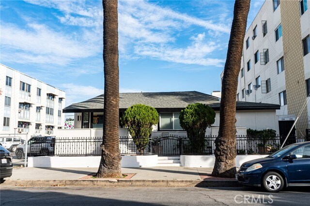 Building Photo - 240 Linden Ave