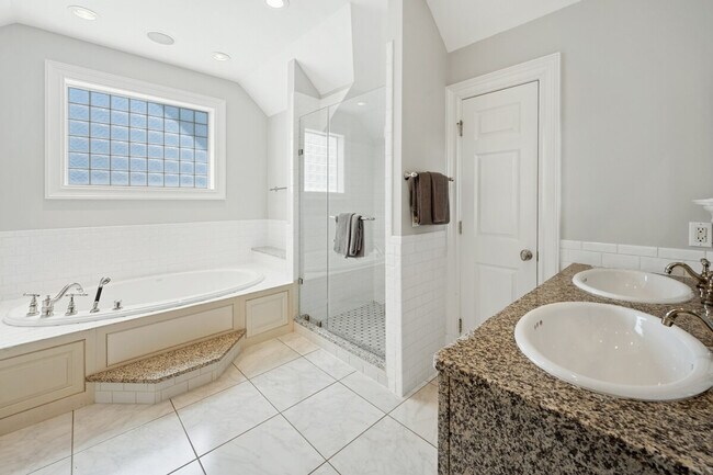 Building Photo - 743 Collins Meadow Dr