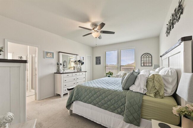 Building Photo - 6909 Bellingham Dr