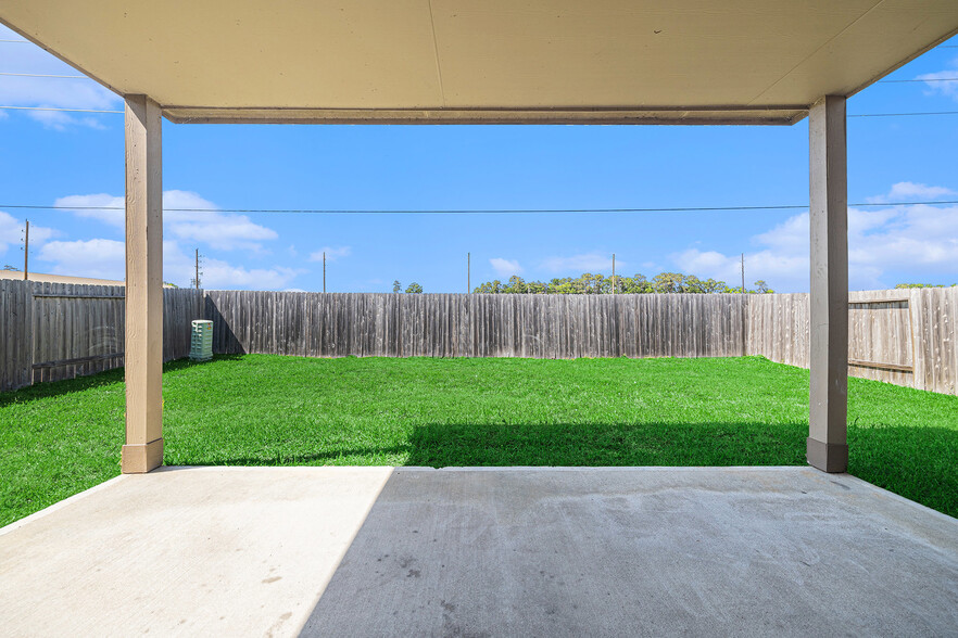 Building Photo - 7431 Merrylands Dr