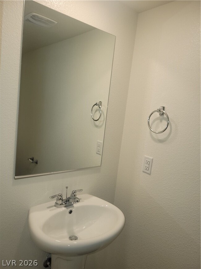 Building Photo - 9931 Apricot Hls St