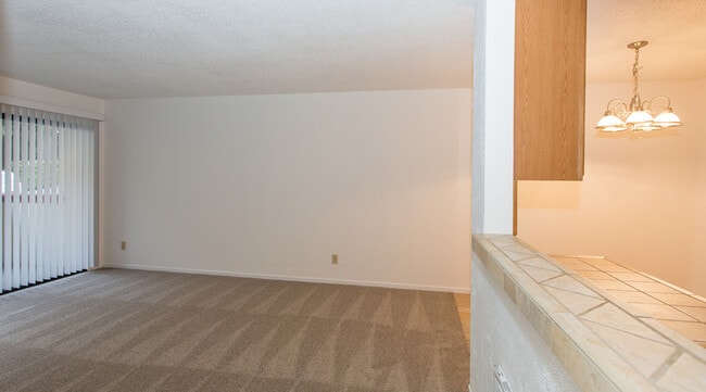 Building Photo - 155 Pearl St