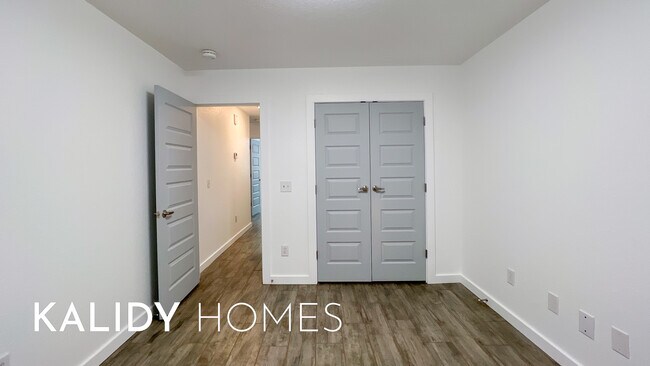 Building Photo - 5921 SE 88th St