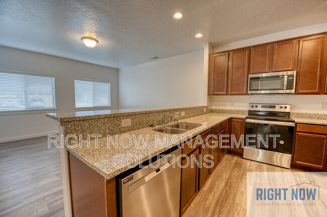 Building Photo - 5505 E Bollo St