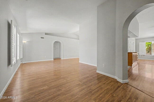 Building Photo - 5731 E Marilyn Rd