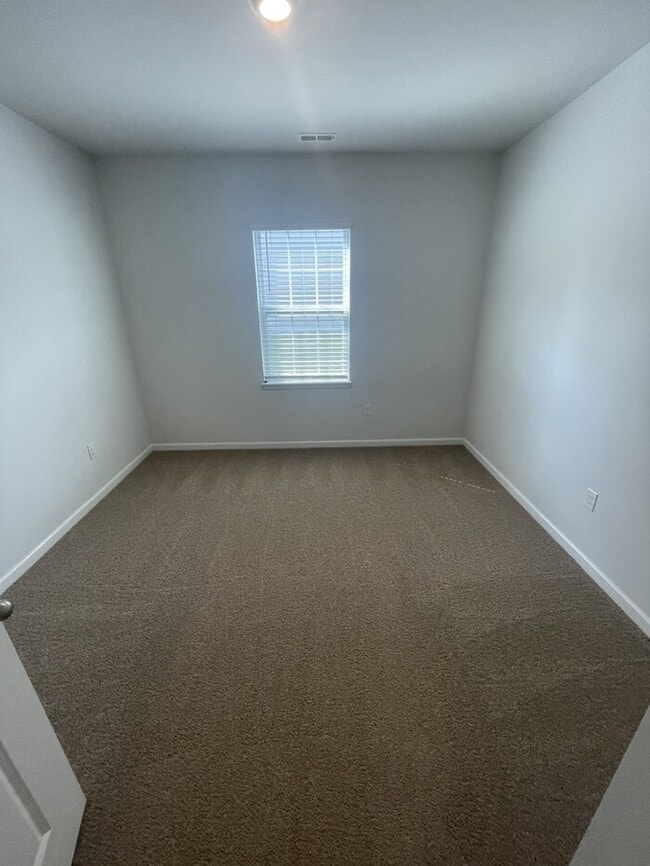Building Photo - 908 Sea Holly Dr