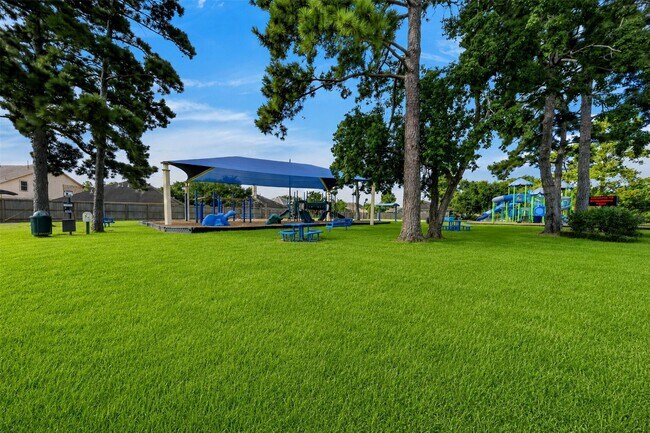 Building Photo - 5003 Riverbridge Ct