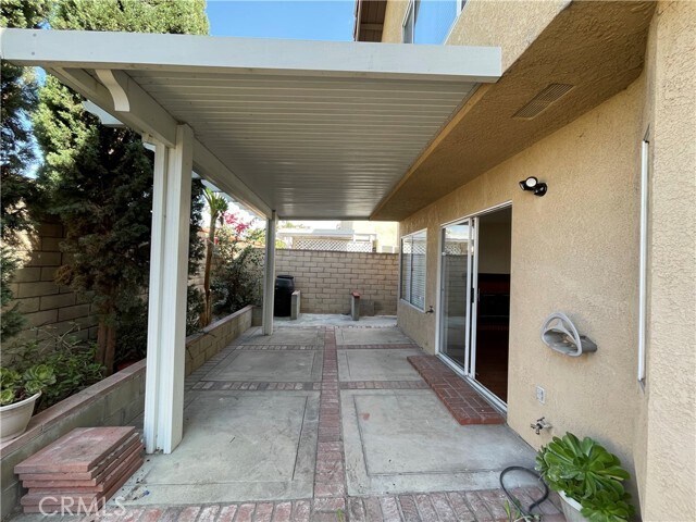 Building Photo - 7271 Kensington Dr