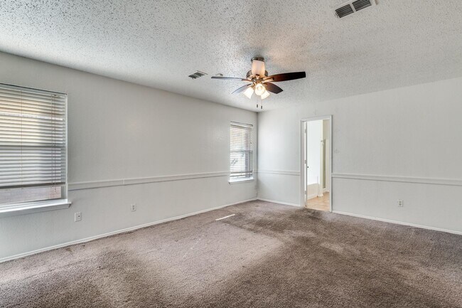 Building Photo - 10141 Chapel Rock Dr