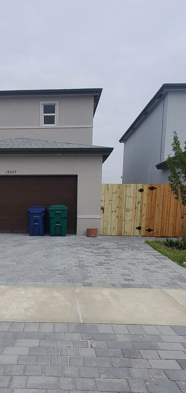 Building Photo - 19661 SW 340th St