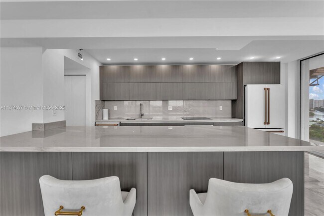 Building Photo - 19355 Turnberry Way