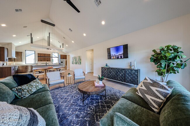 Building Photo - 6314 N 10th Dr