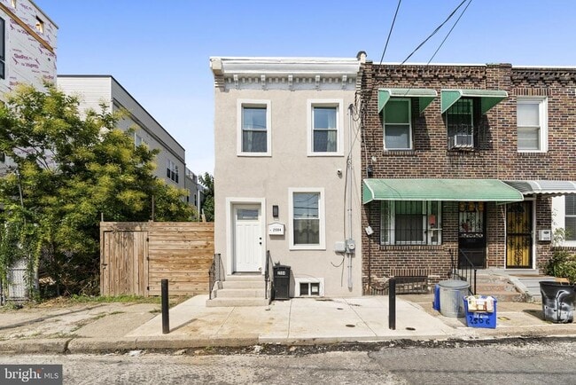 Building Photo - 2504 N Water St