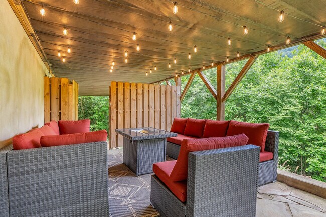 Building Photo - 39 Great Aspen Way