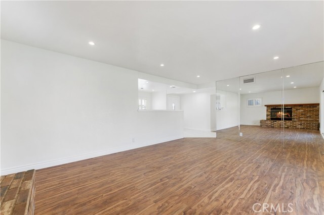 Building Photo - 313 Shields Dr