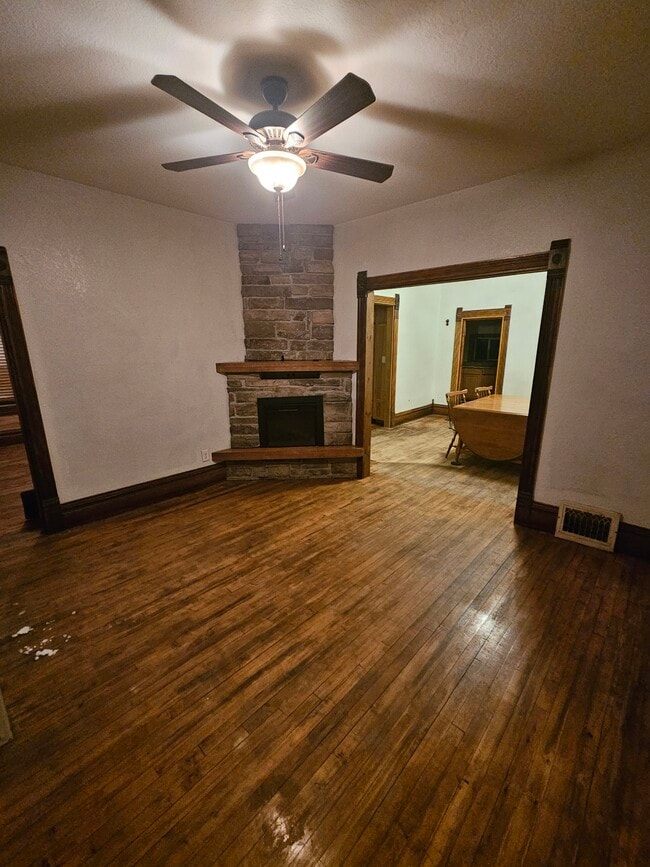 Building Photo - 1510 N 4th St