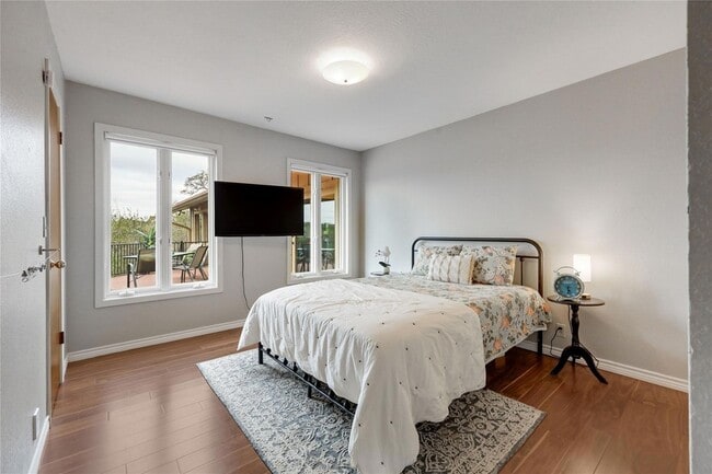 Building Photo - 18205 Ridge Rd