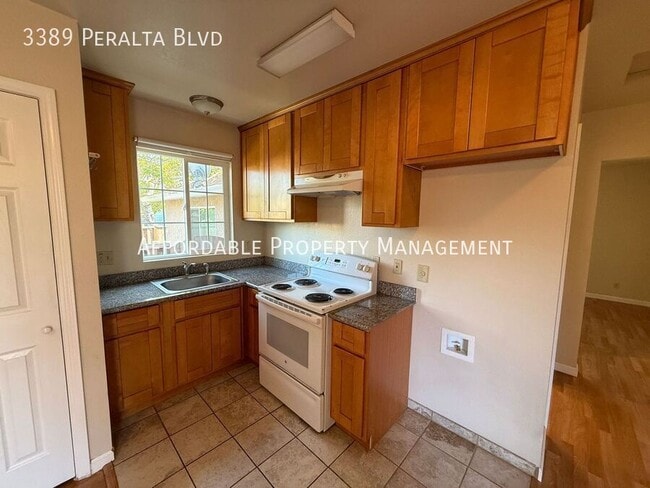 Building Photo - 3389 Peralta Blvd