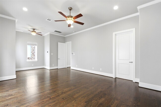 Building Photo - 2119 Taft St