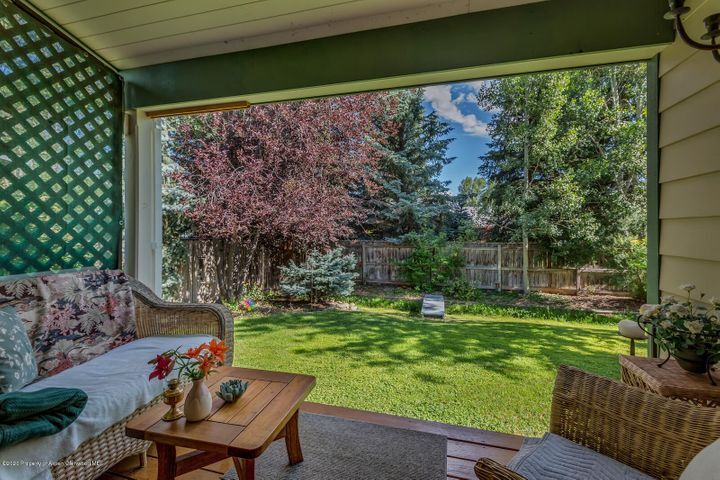 Building Photo - 1359 Wald Dr