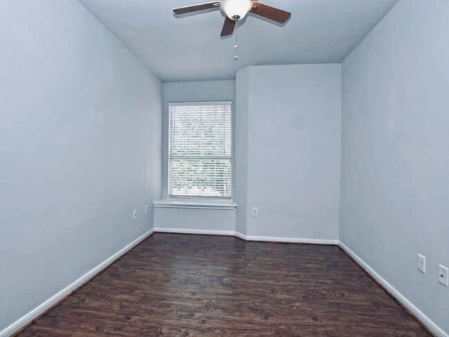 Building Photo - 3300 Forest Creek Dr