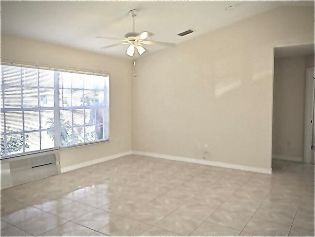 Building Photo - 2183 Hopwood Rd