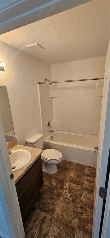 Building Photo - 240 Solis Dr