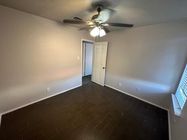 Building Photo - 6148 Vega Dr