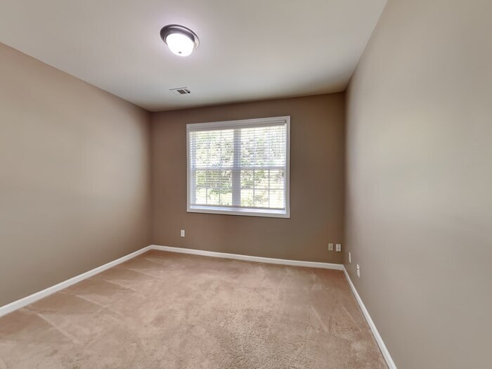 Building Photo - 2542 Carleton Gold Rd