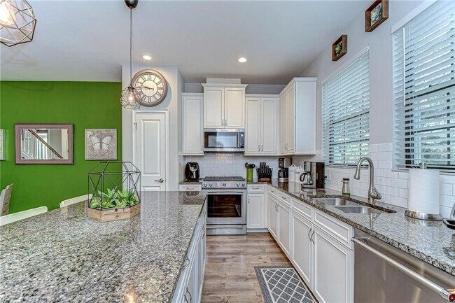 Building Photo - 5703 Colony Glen Rd