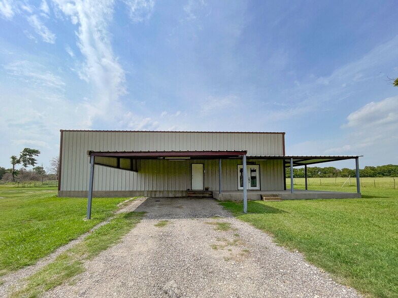 Building Photo - 123 County Road 127A