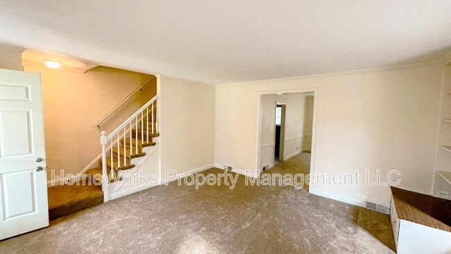 Building Photo - 4012 Clarks Ln