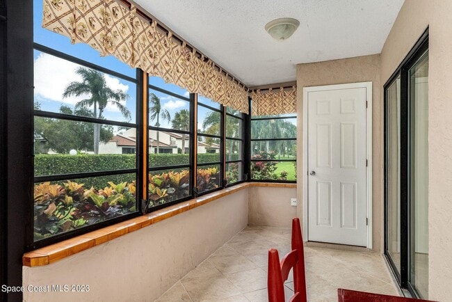 Building Photo - 440 Hawthorne Ct