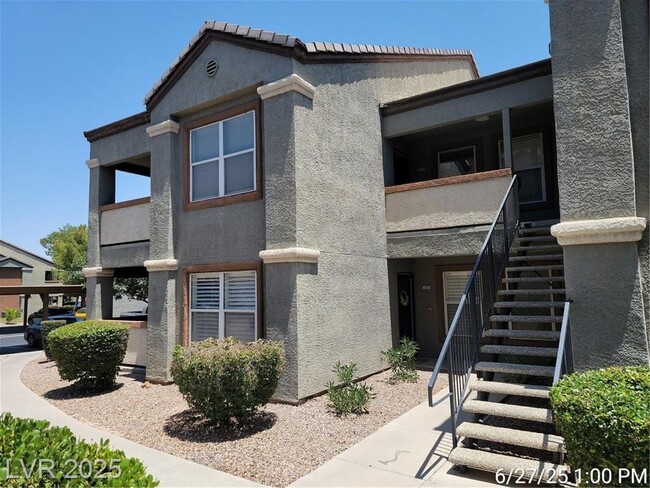 Primary Photo - Well-Designed Silverado Ranch Condo | Spli...