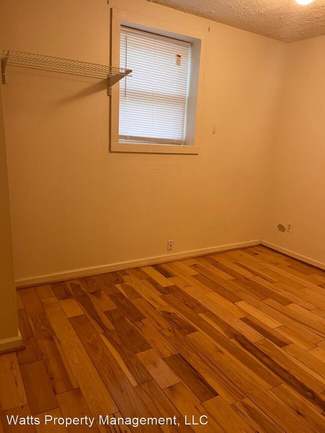 Building Photo - 2 br, 1 bath House - 1411 Suburban Rd