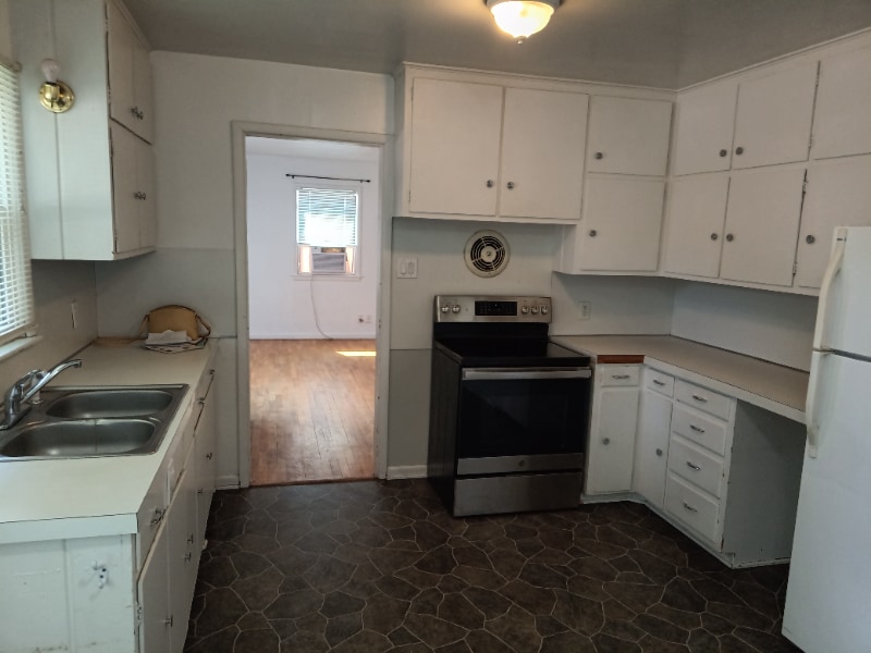 Building Photo - 2417 12th Ave Ct