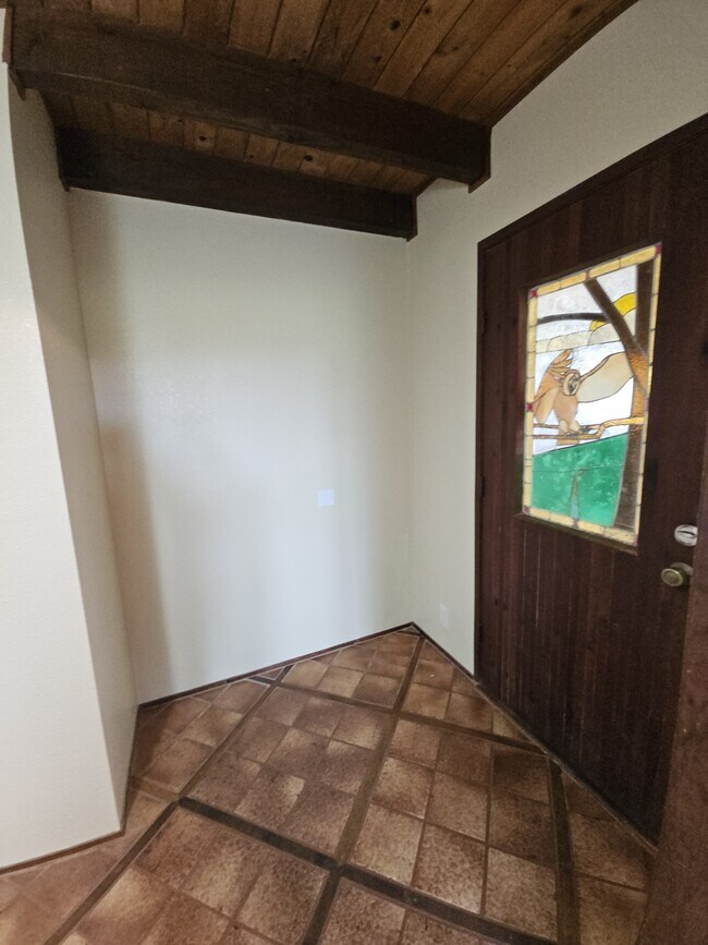 Building Photo - 1100 Ainalako Rd