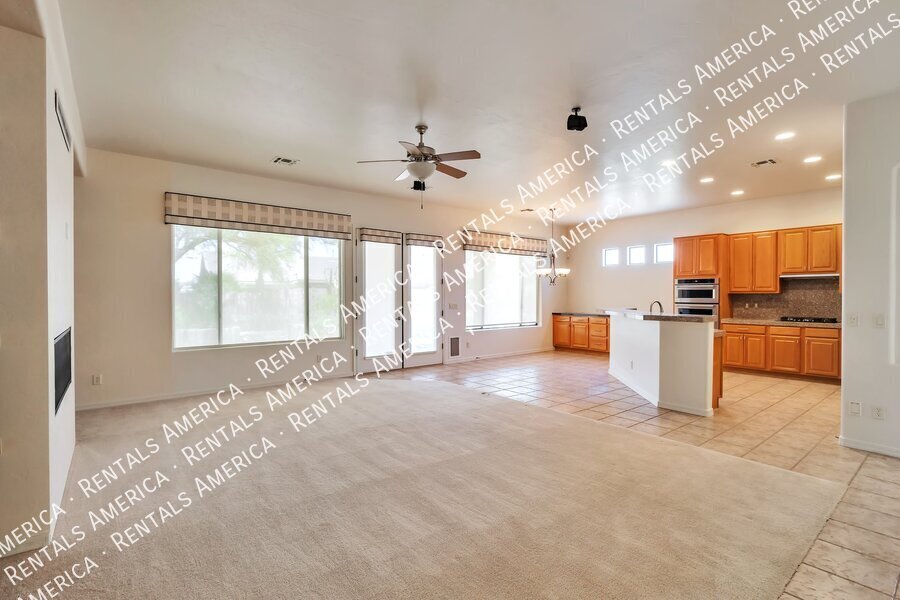 Building Photo - 13135 N Kenosha Bluff Dr