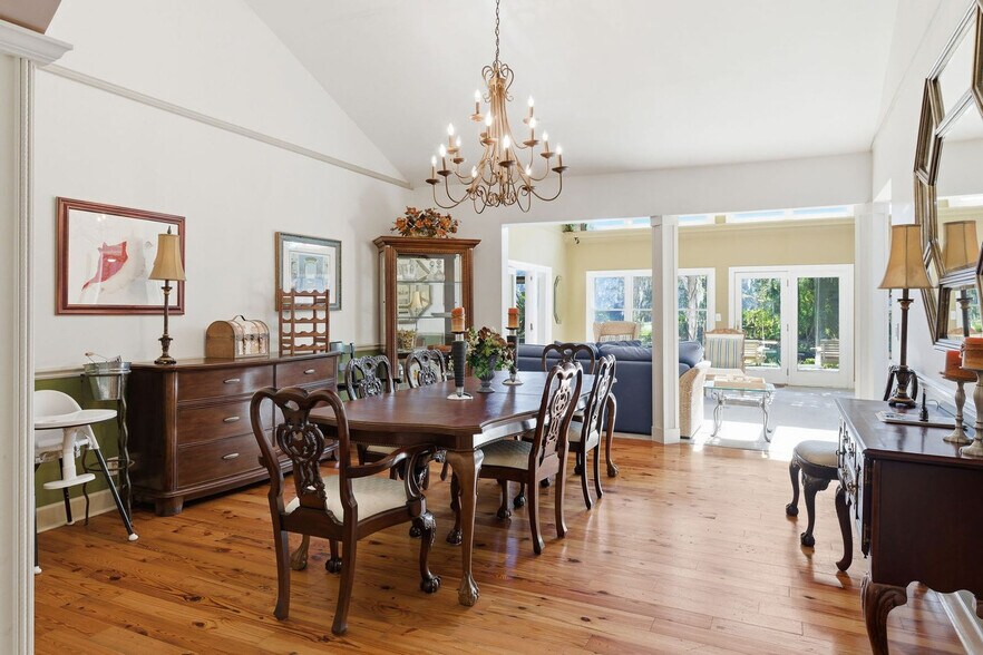 Building Photo - 36 Gloucester Rd