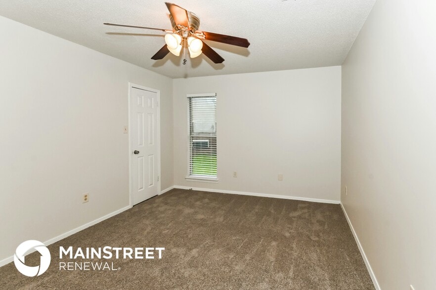Building Photo - 3720 Ramblewood Dr