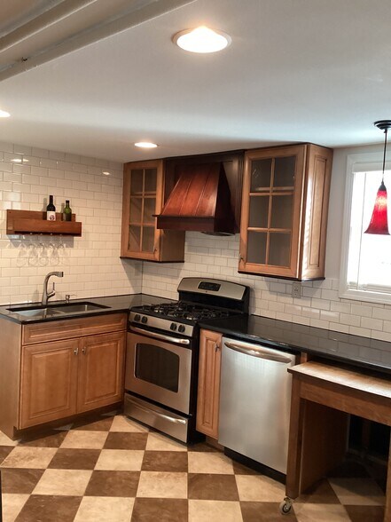 Building Photo - 6204 W Kimberly Rd