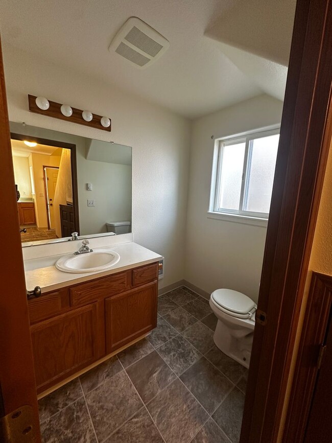 Building Photo - *Move In Special, Half off Rent! (See ad for details)*3 Bedroom, 1 and half Bathroom Duplex!